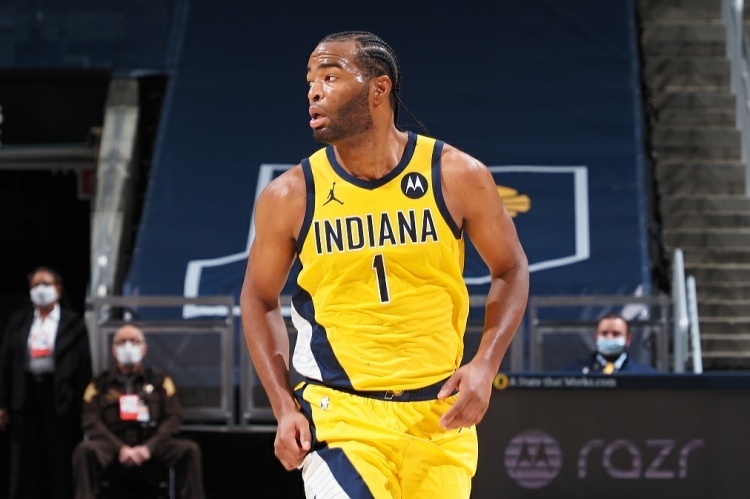 动都牵动着 动都牵动着