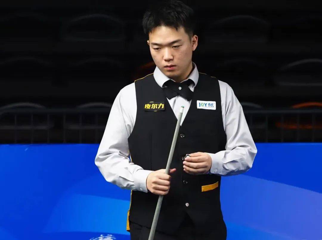 队在赛季初 队在赛季初