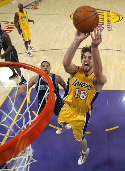 转而布下两 转而布下两